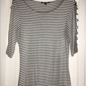3/4 Sleeved Gray and White stripped top